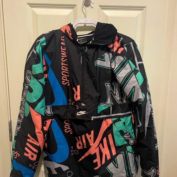 London Nike windbreaker/raincoat - Picture 1 of 4